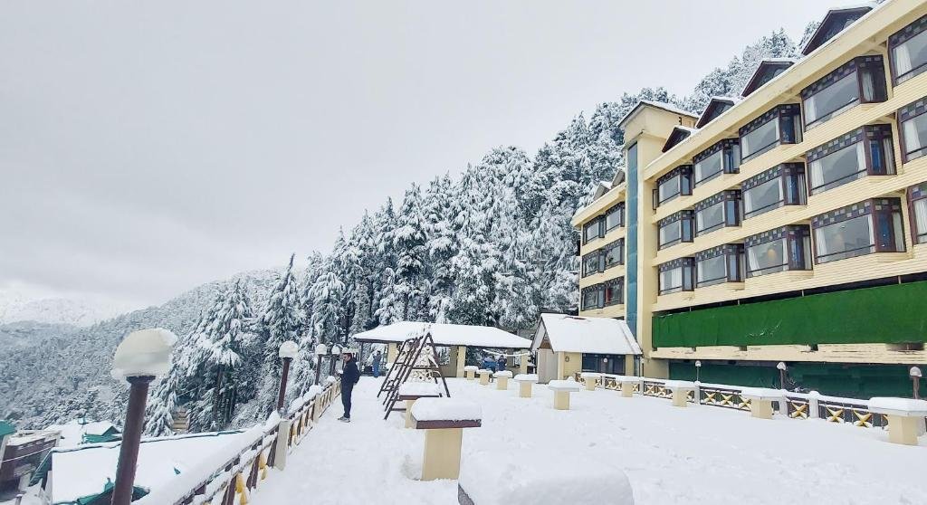 Snow Valley Resorts Dalhousie