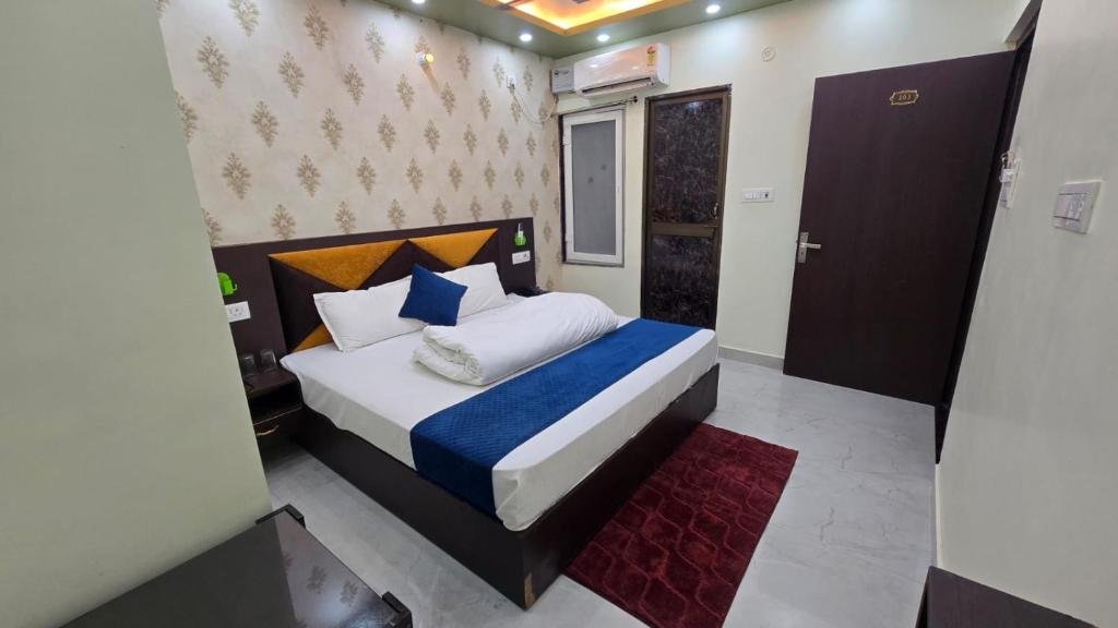 Hotel Ramayanam palace