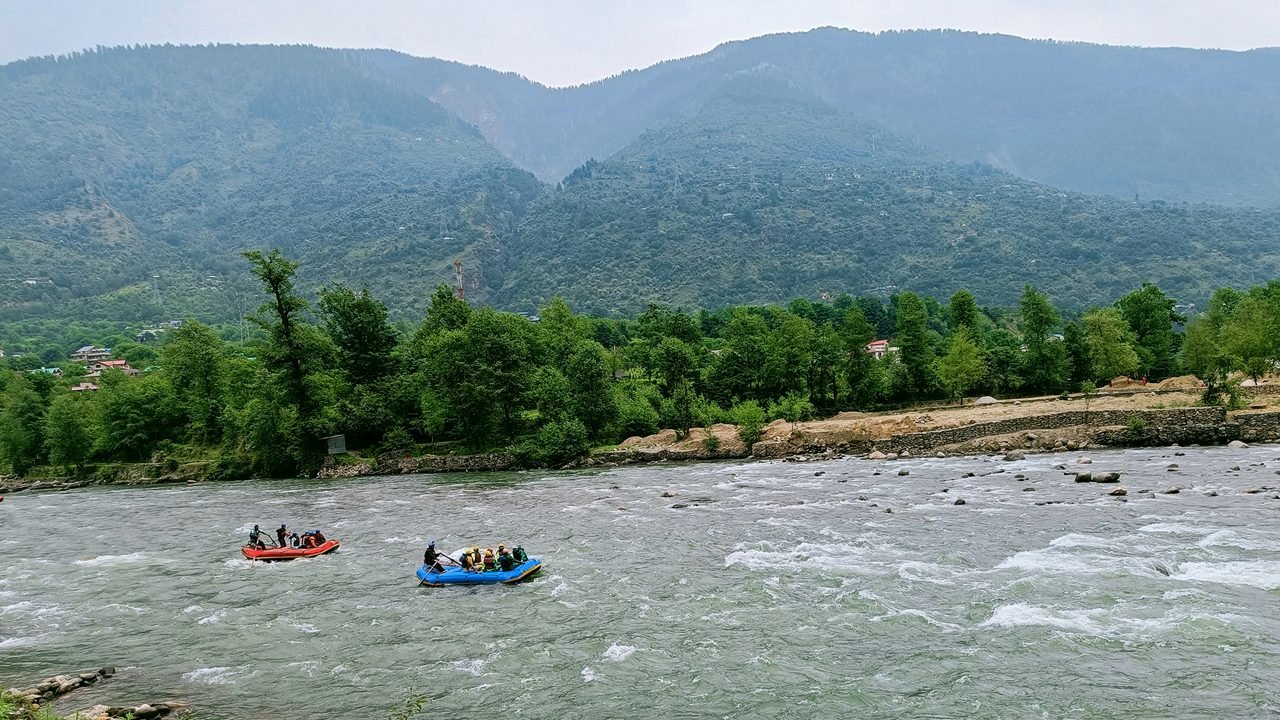 🌄Mesmerizing Manali Escape – 5 Days / 4 Nights from Chandigarh (3★ Stay with Private Car)