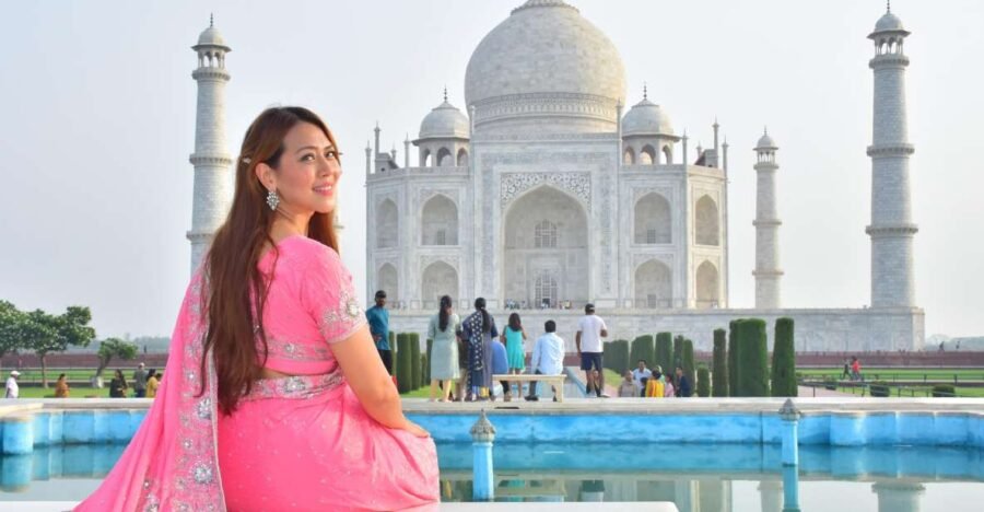 From Delhi: Agra Same Day Taj Mahal Tour by Car