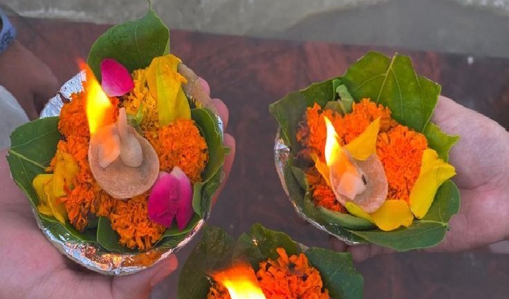 🌄 “Sacred Ganges to Snowy Peaks – 4 Days HARIDWAR & RISHIKESH Escape”