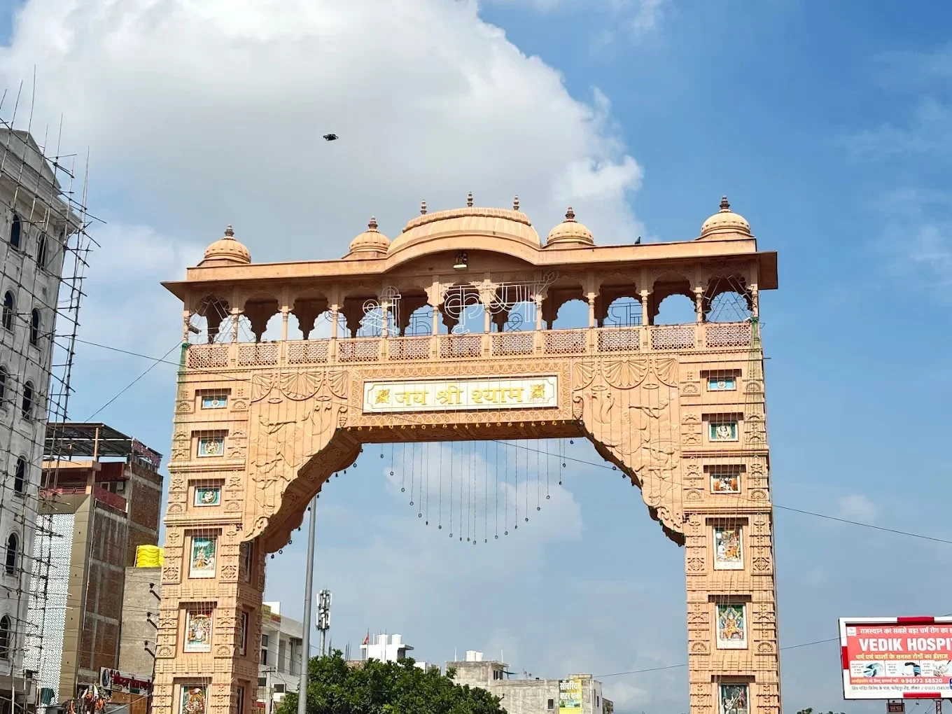 🙏“Divine Khatu Shyam Darshan – 2 Days Luxury Retreat from Delhi”