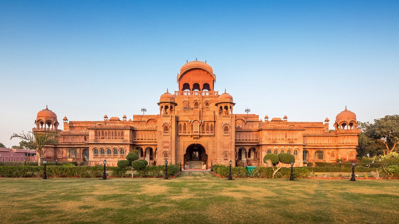 🌟 Royal Rajasthan Explorer – 11 Days / 10 Nights Heritage & Desert Journey